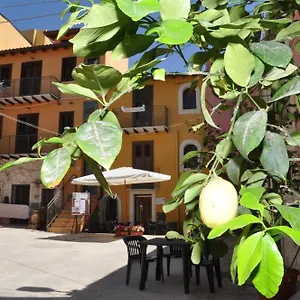 Apartment Al Cortiletto Italien