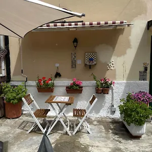  Guest house L'acciuga Italy